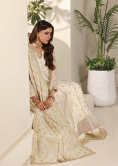 Noor Off White