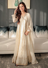Nayaab Off White