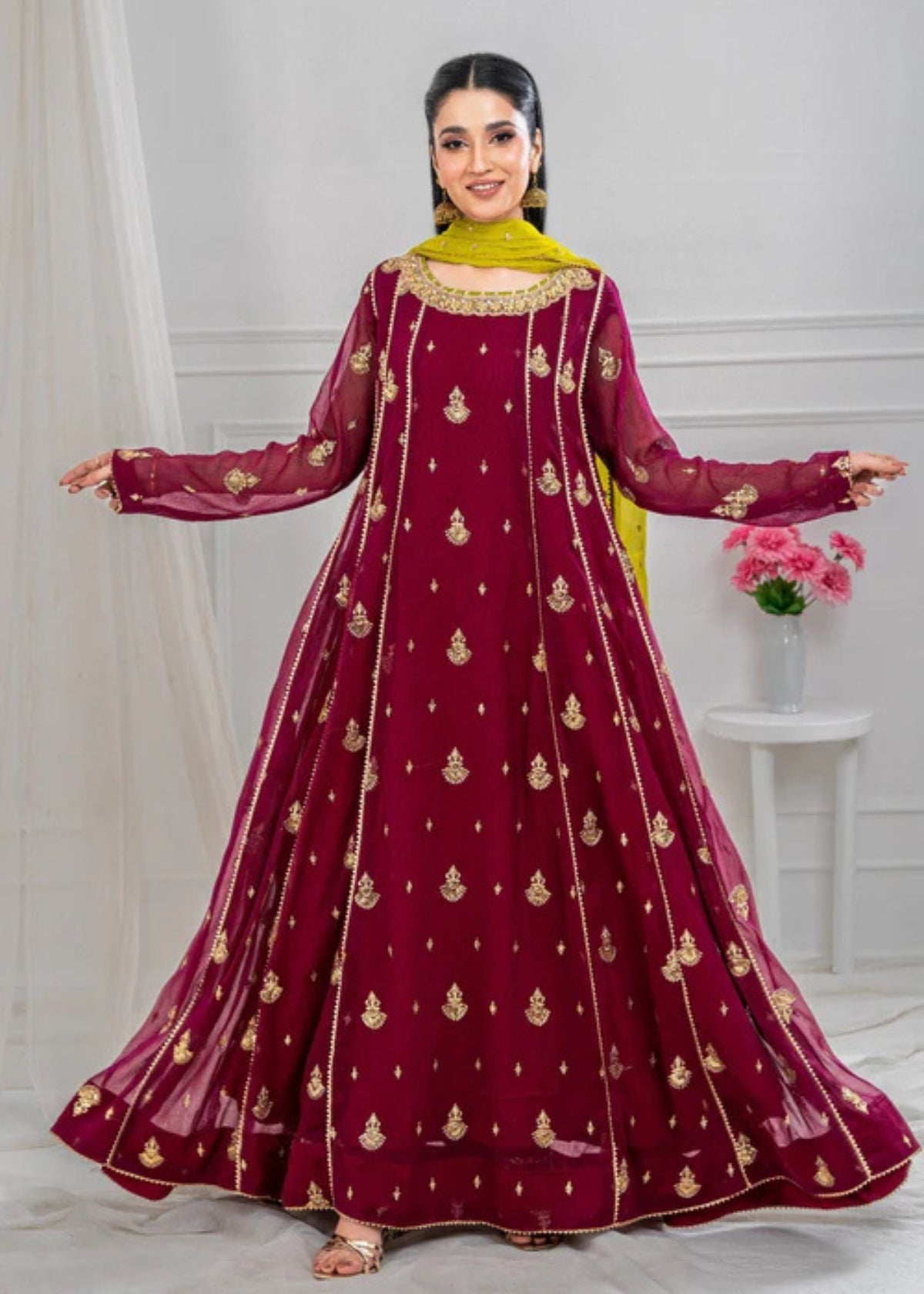 Gulnaar - Cherry Red
