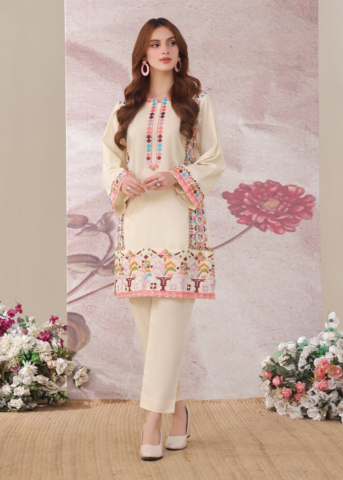 Ahana Cream 2 Pieces