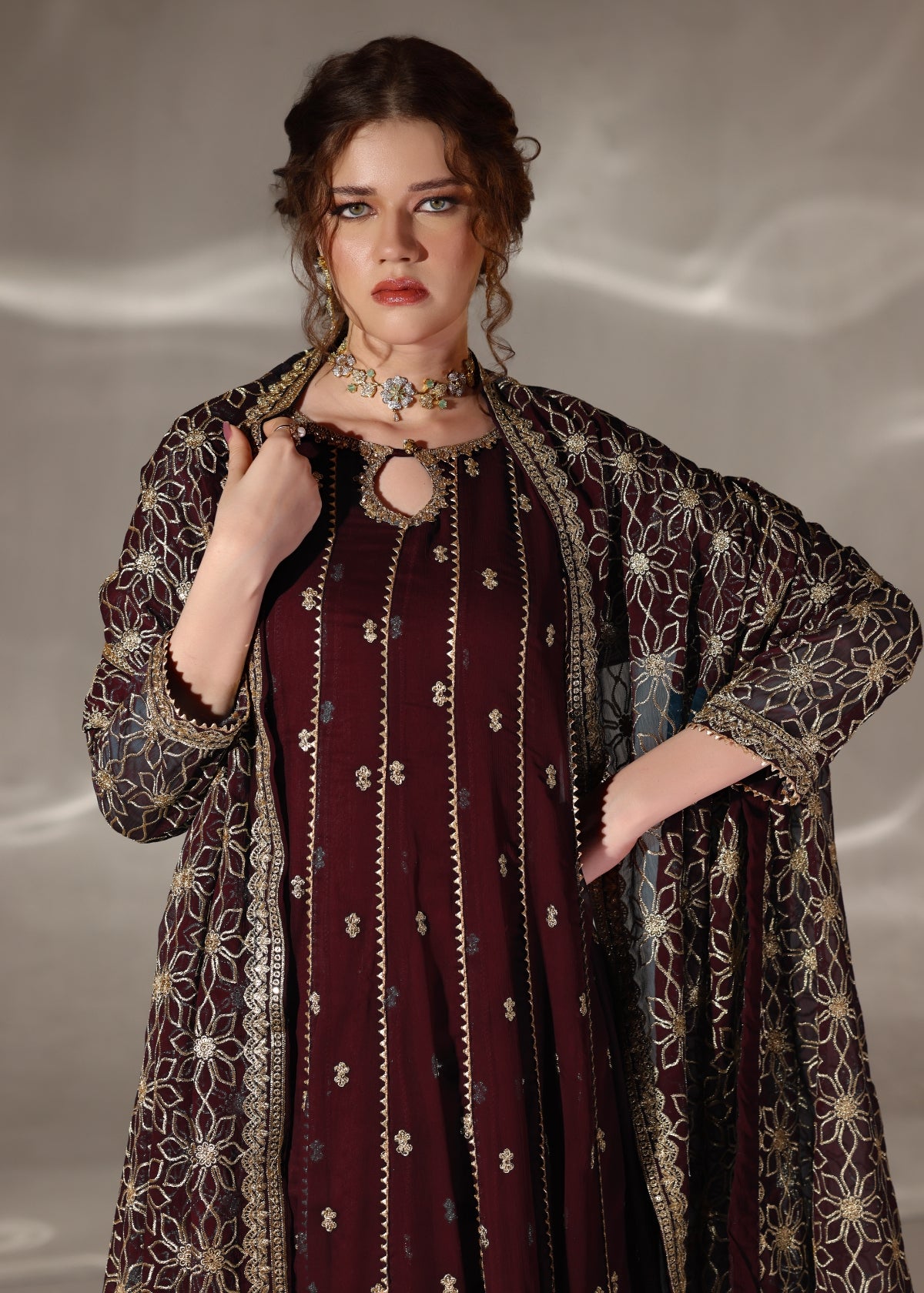 Noor Maroon