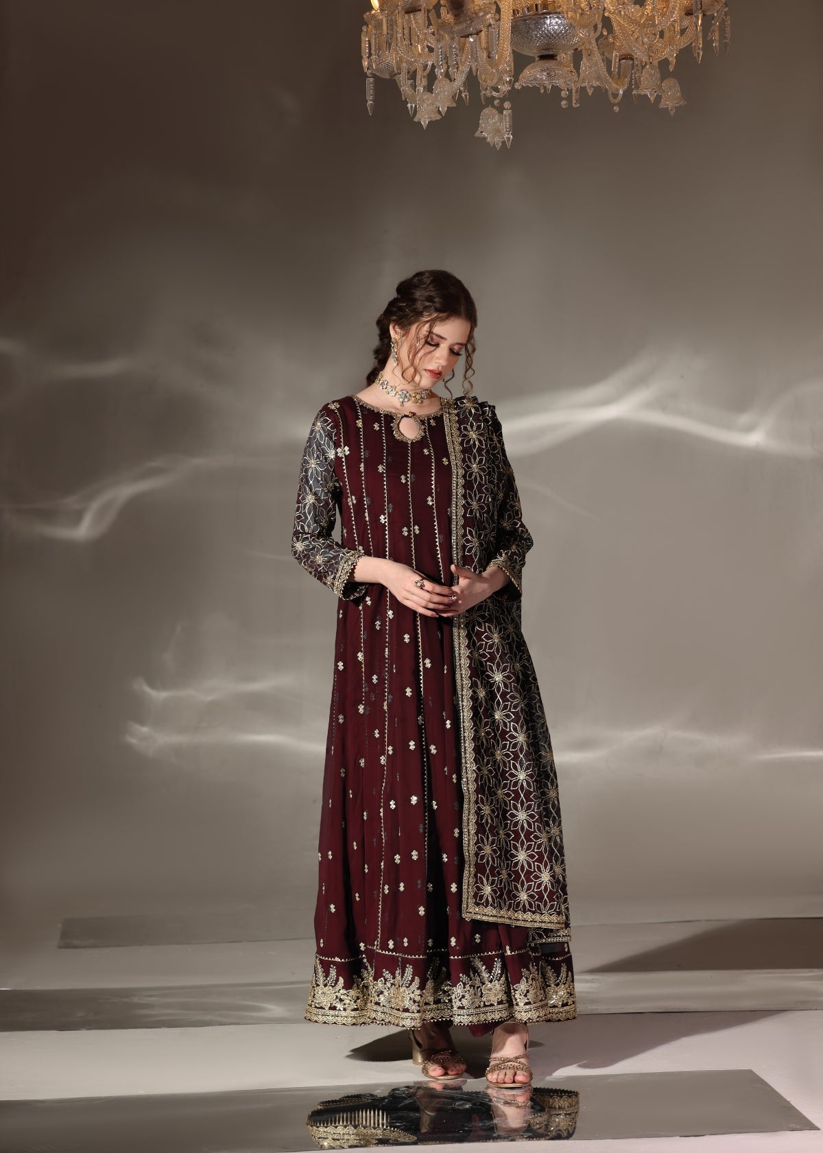 Noor Maroon