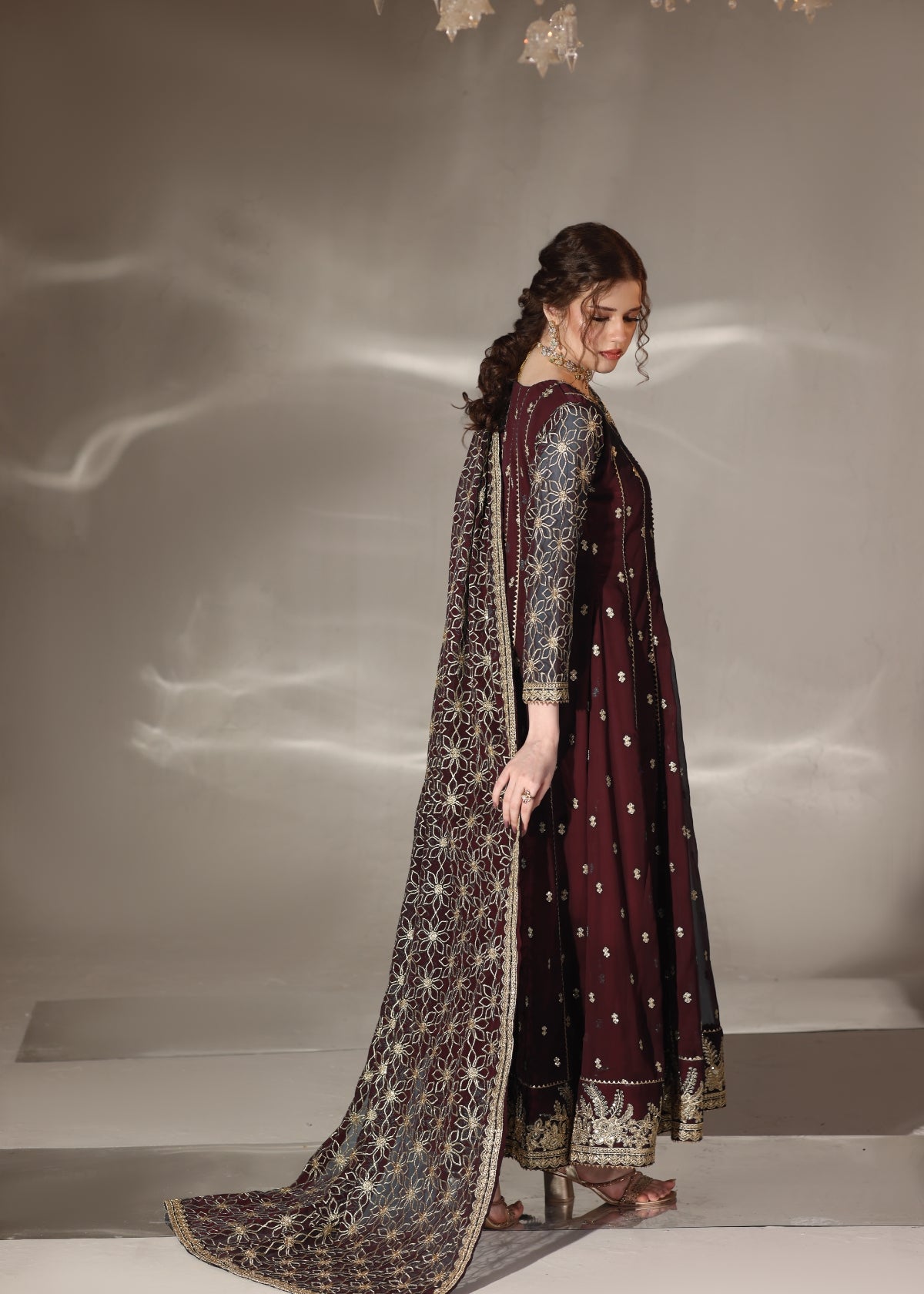 Noor Maroon